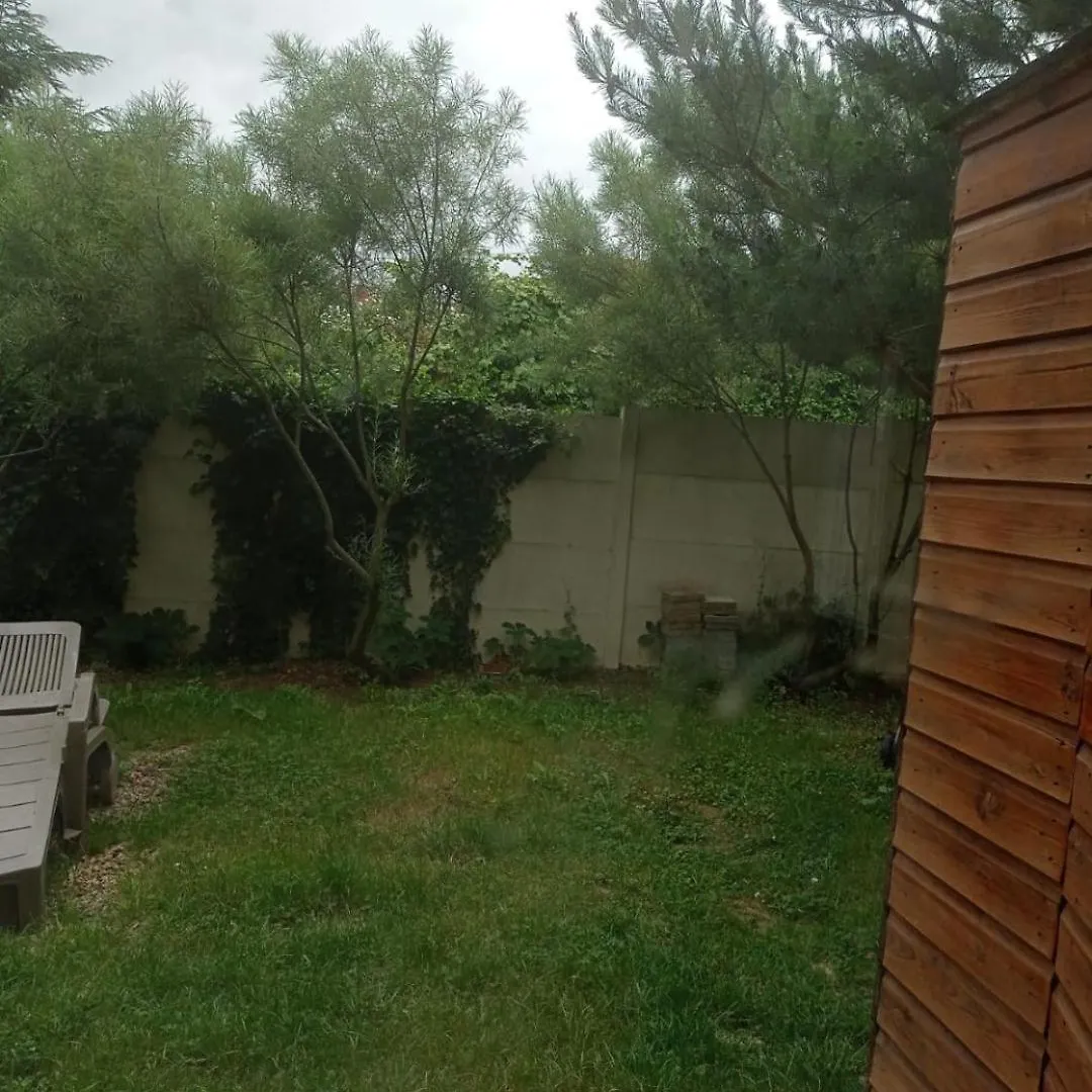 Apartment Tres Bel Appartement Avec Grand Jardin, Proche De Paris Vitry-sur-Seine France